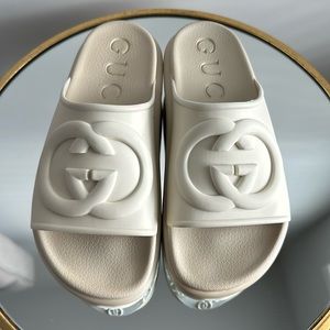 Double G Interlocking Slides